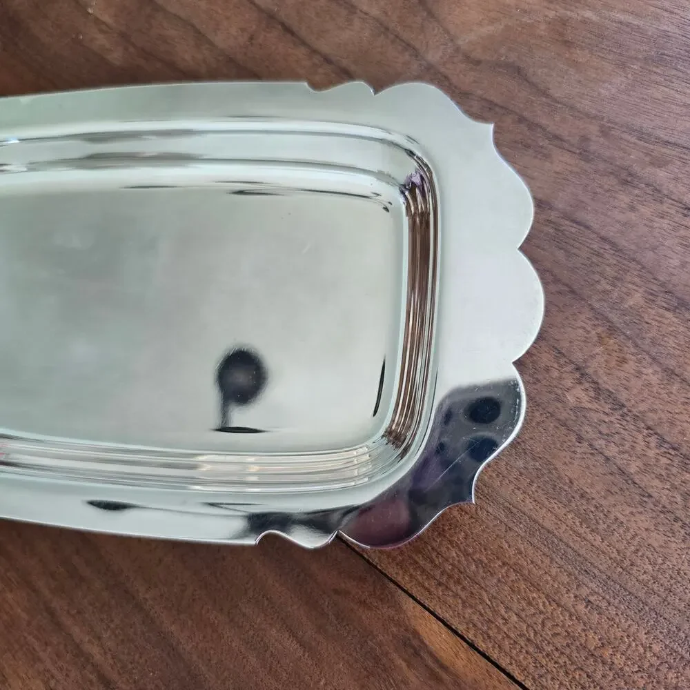 Vintage WM Rogers MFG Co Silver Plate Serving Tray Trinket Make Up Traditional